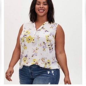 Torrid Floral Sleeveless Top